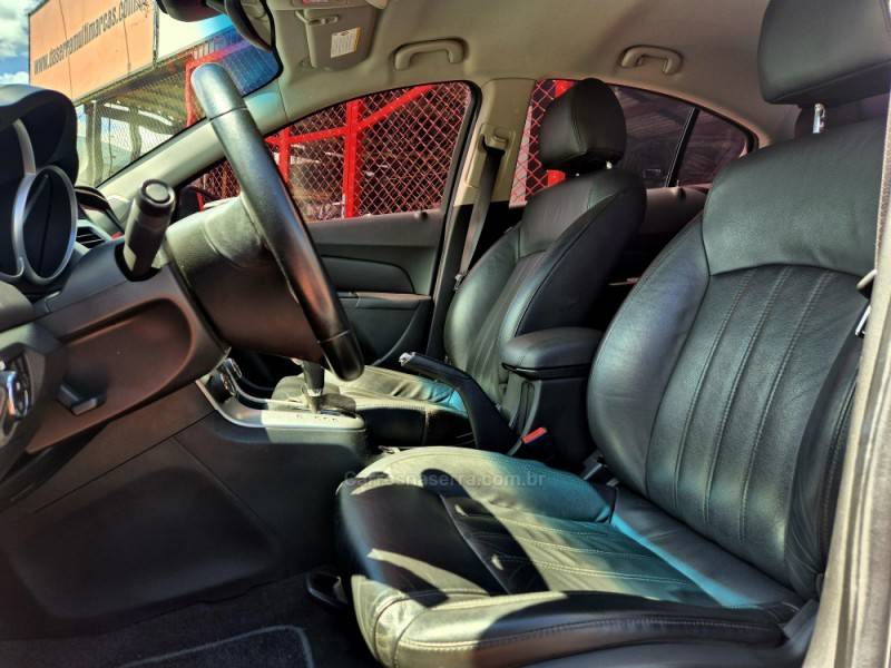 CHEVROLET - CRUZE - 2013/2014 - Prata - R$ 59.900,00