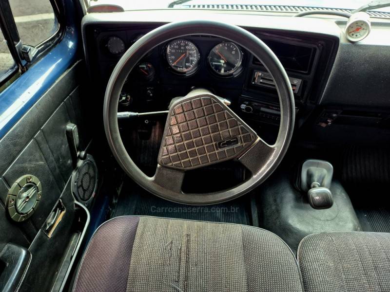 CHEVROLET - VERANEIO - 1992/1992 - Azul - R$ 79.000,00