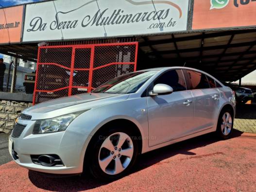 CHEVROLET - CRUZE - 2013/2014 - Prata - R$ 59.900,00