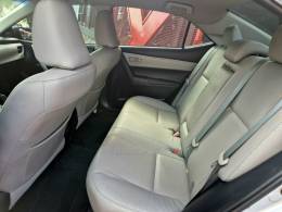 TOYOTA - COROLLA - 2015/2015 - Prata - R$ 84.900,00