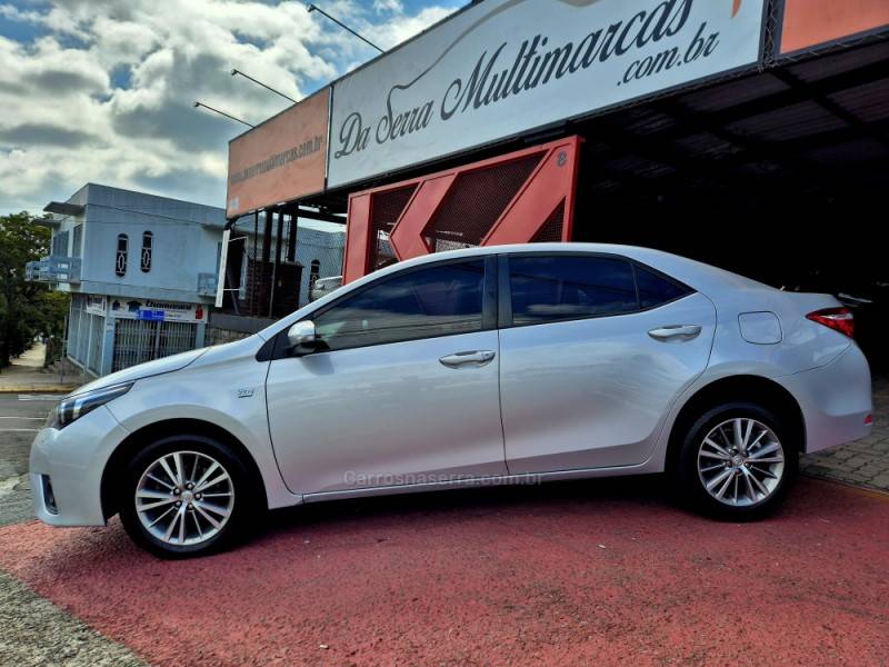 TOYOTA - COROLLA - 2015/2015 - Prata - R$ 84.900,00