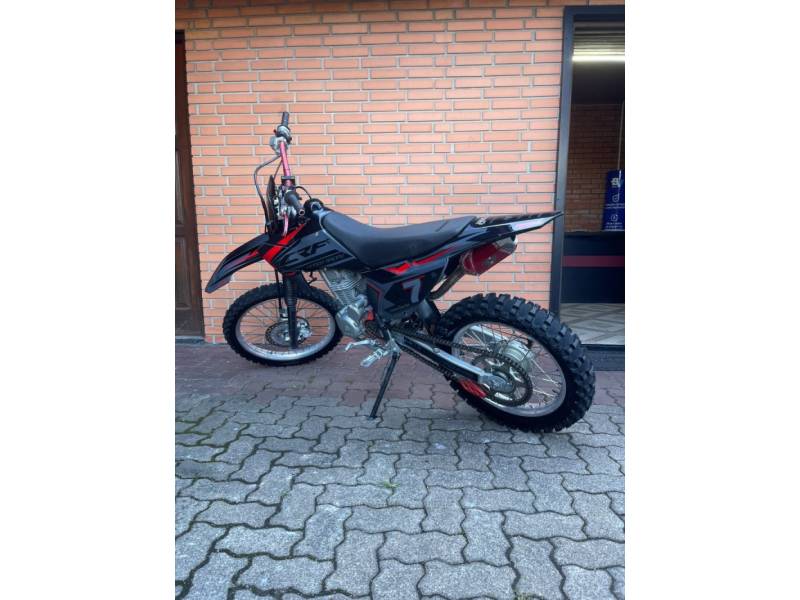 HONDA - CRF 230F - 2013/2013 - Preta - R$ 14.900,00