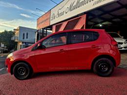 FIAT - PALIO - 2015/2015 - Vermelha - R$ 40.000,00