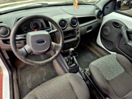 FORD - KA - 2012/2013 - Branca - R$ 28.000,00