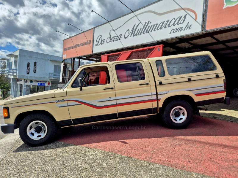 CHEVROLET - D20 - 1988/1989 - Bege - R$ 99.000,00