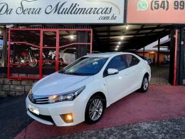 TOYOTA - COROLLA - 2014/2015 - Branca - R$ 85.000,00