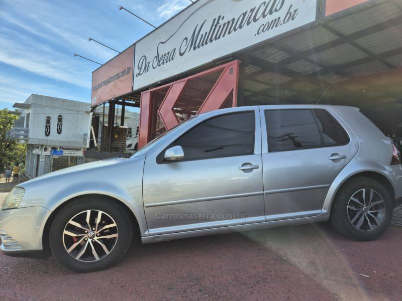 VOLKSWAGEN - GOLF - 2008/2009 - Prata - R$ 39.900,00