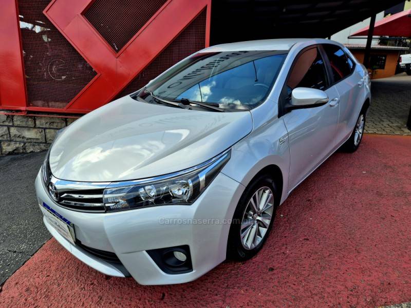 TOYOTA - COROLLA - 2015/2015 - Prata - R$ 84.900,00