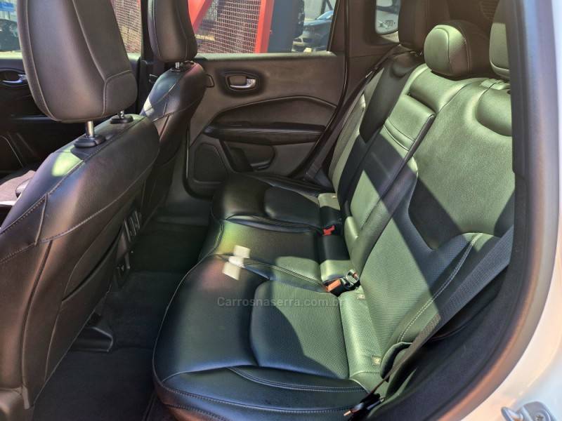 JEEP - COMPASS - 2020/2021 - Branca - R$ 135.000,00