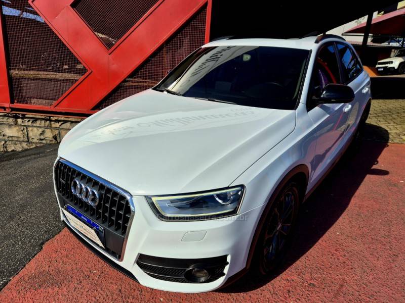 AUDI - Q3 - 2013/2014 - Branca - R$ 86.000,00