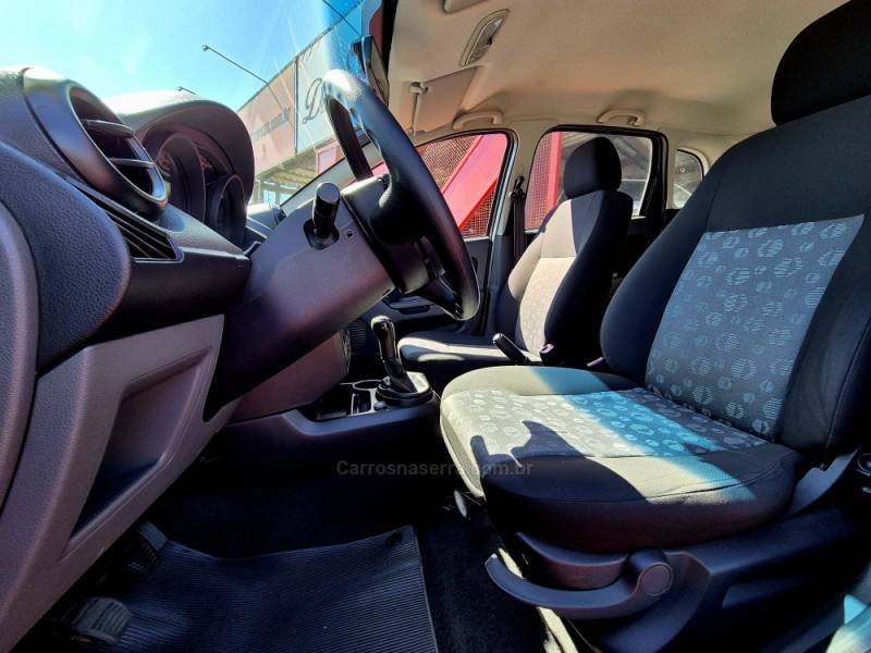 FORD - FIESTA - 2011/2012 - Preta - R$ 28.900,00