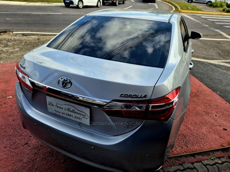 TOYOTA - COROLLA - 2015/2015 - Prata - R$ 84.900,00