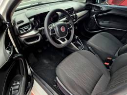 FIAT - ARGO - 2018/2019 - Branca - R$ 54.000,00