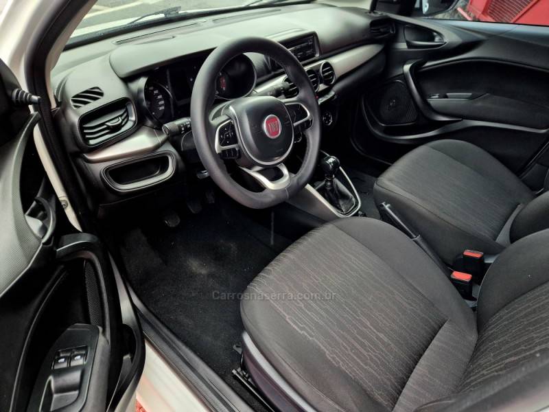 FIAT - ARGO - 2018/2019 - Branca - R$ 54.000,00
