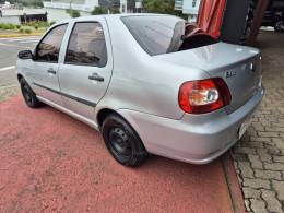 FIAT - SIENA - 2009/2010 - Prata - R$ 28.000,00