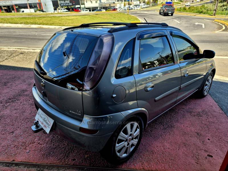 CHEVROLET - CORSA - 2008/2009 - Cinza - R$ 32.000,00