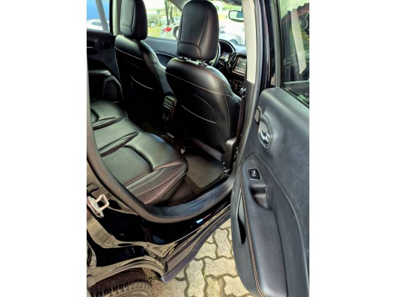JEEP - COMPASS - 2020/2021 - Preta - R$ 107.000,00