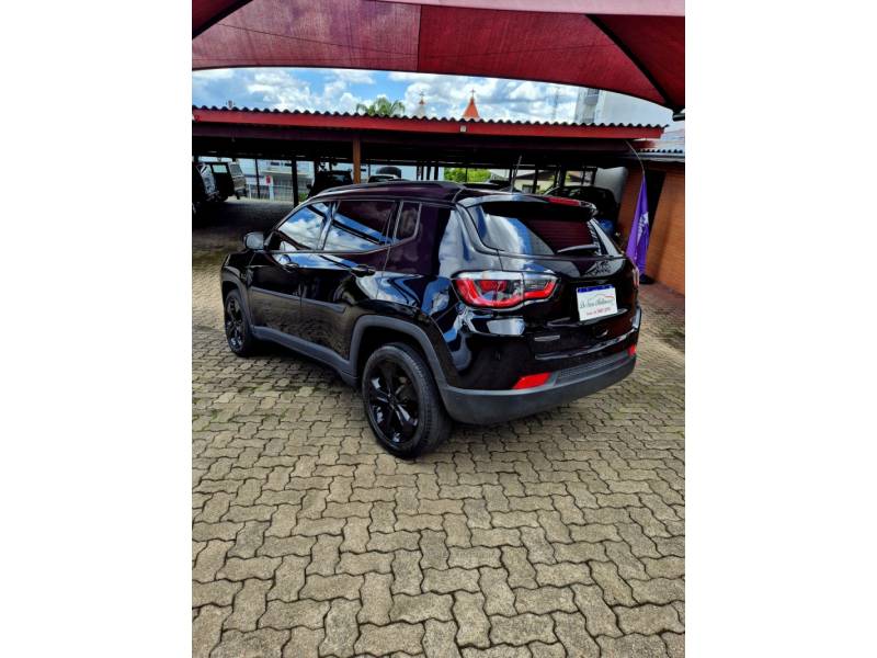 JEEP - COMPASS - 2020/2021 - Preta - R$ 107.000,00