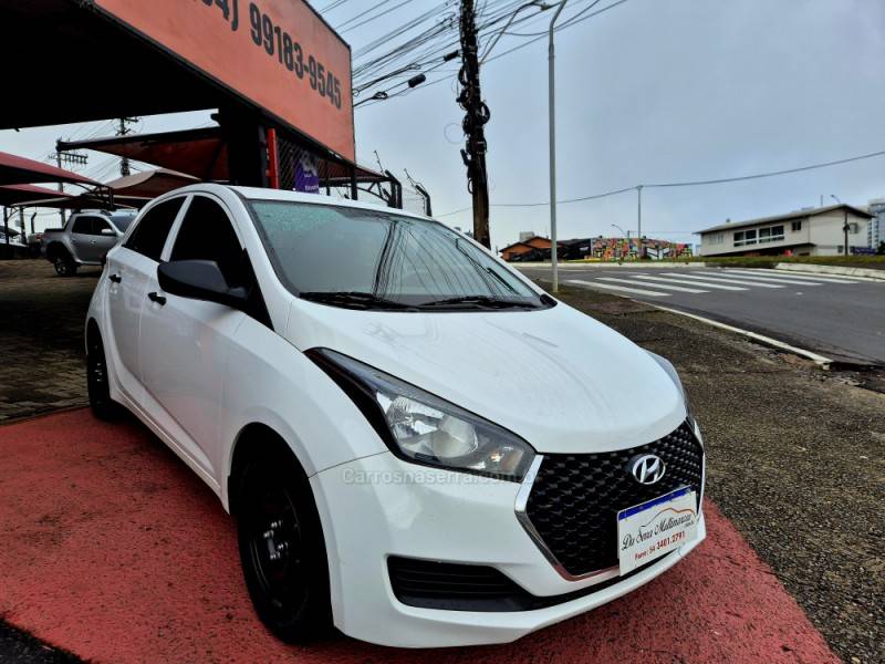 HYUNDAI - HB20 - 2019/2019 - Branca - R$ 54.000,00