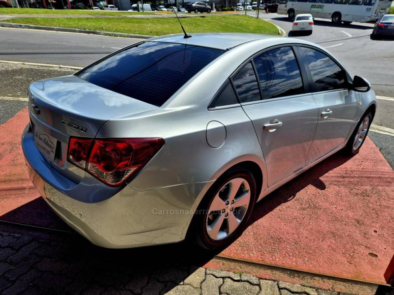 CHEVROLET - CRUZE - 2013/2014 - Prata - R$ 59.900,00