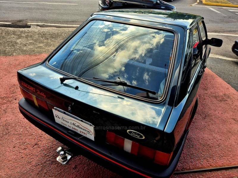 FORD - ESCORT - 1996/1996 - Verde - R$ 16.500,00