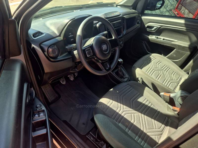 FIAT - STRADA - 2022/2023 - Preta - R$ 84.900,00