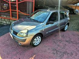 RENAULT - CLIO - 2004/2005 - Cinza - R$ 19.500,00
