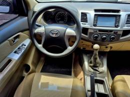 TOYOTA - HILUX - 2013/2013 - Branca - R$ 103.000,00