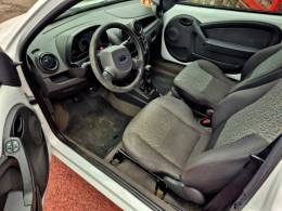 FORD - KA - 2012/2013 - Branca - R$ 28.000,00
