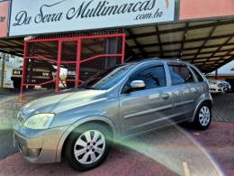 CHEVROLET - CORSA - 2008/2009 - Cinza - R$ 32.000,00