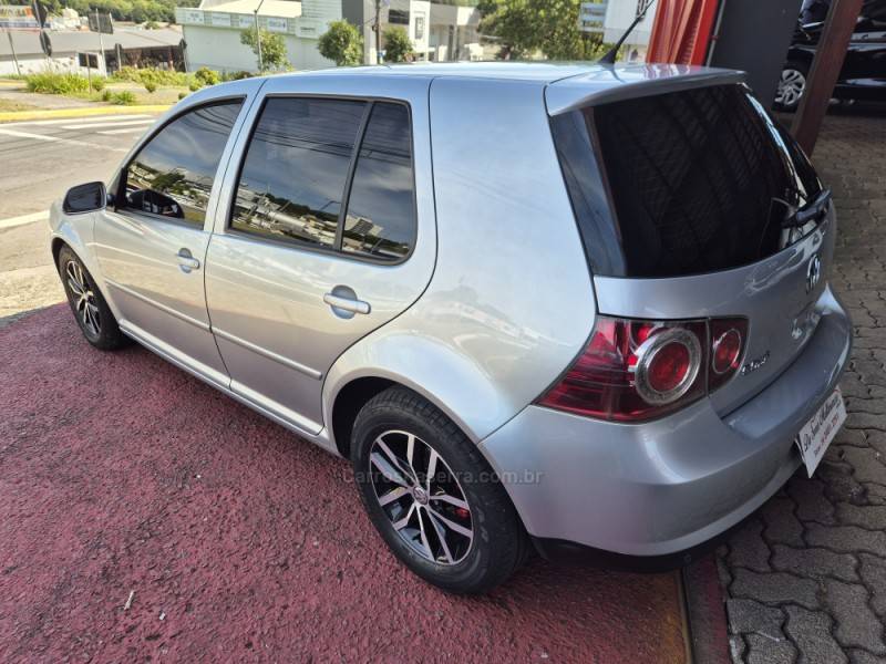 VOLKSWAGEN - GOLF - 2008/2009 - Prata - R$ 39.900,00