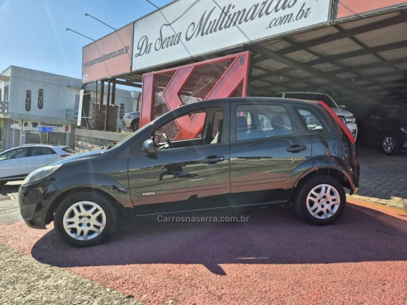FORD - FIESTA - 2011/2012 - Preta - R$ 28.000,00