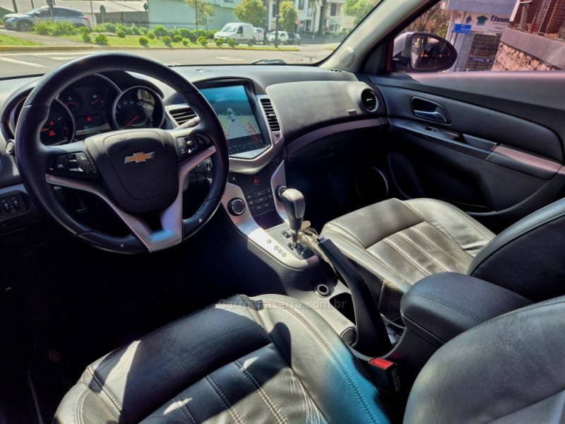 CHEVROLET - CRUZE - 2013/2014 - Prata - R$ 59.900,00