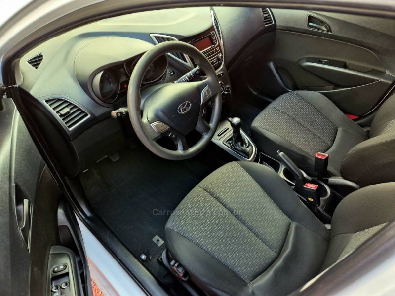 HYUNDAI - HB20 - 2019/2019 - Branca - R$ 54.000,00