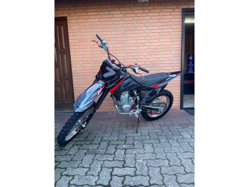 HONDA - CRF 230F - 2013/2013 - Preta - R$ 14.900,00