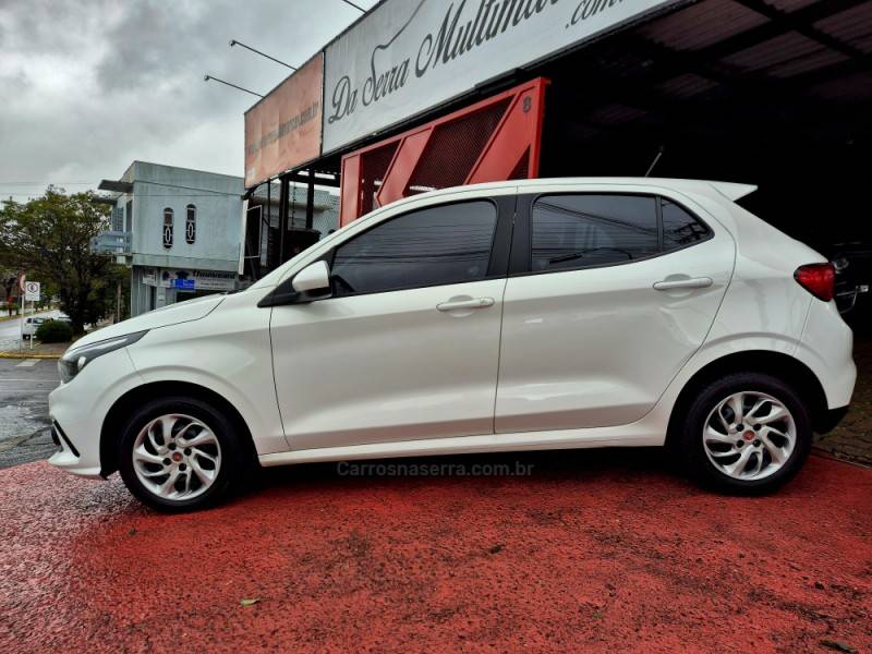 FIAT - ARGO - 2018/2019 - Branca - R$ 54.000,00