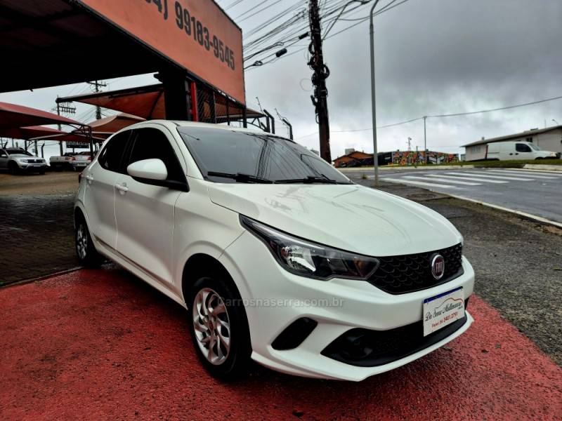 FIAT - ARGO - 2018/2019 - Branca - R$ 54.000,00